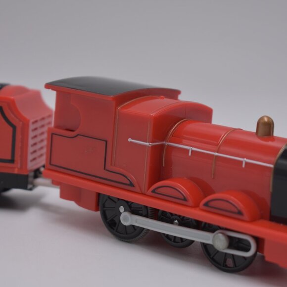 James Trackmaster Talking/Chuffs Motorized Tender Thomas & Friends Train Engine - Picture 4 of 12